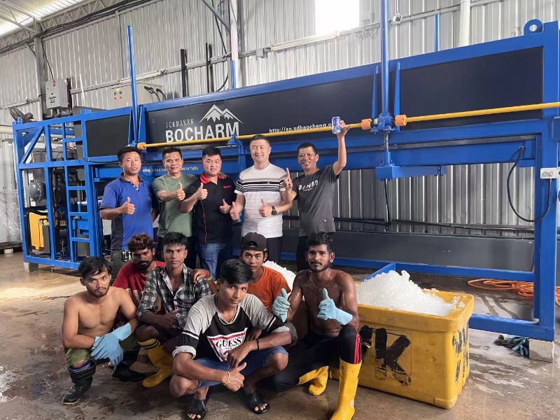 Baocharm Genel Müdürü Zhang Zhiqiang, Malezya balıkçılığını incelemek ve deniz ürünlerinin korunmasına yönelik buz yapma projesine yardımcı olmak üzere davet edildi