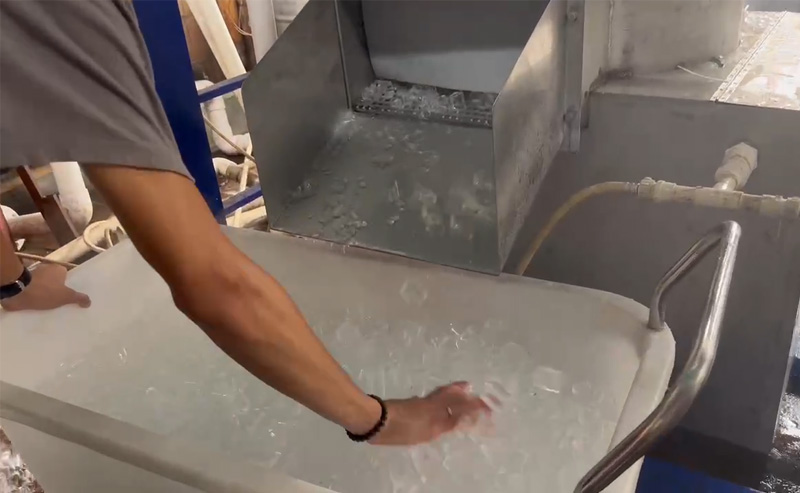 Industrial Tube Ice Machine Industrial Tube Ice Machine