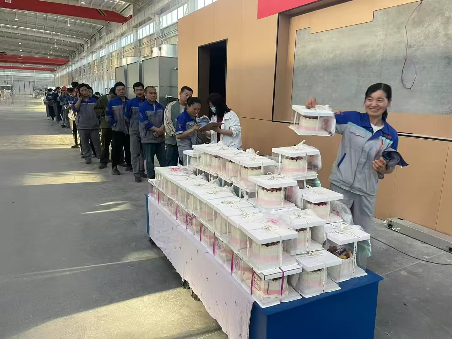 BAOCHARM Buz Makinesi ile Anneler Günü'nü kutlayın!