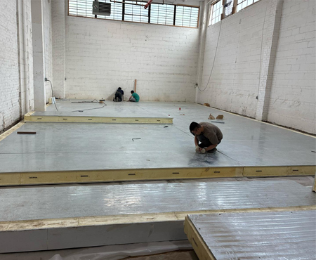 New York'un Birinci Sınıf Sığır Eti İşleme Ölçütü: Buz Makinesi Çözümüyle BAOCHARM Akıllı Soğuk Depo Dondurucu Odası, Tam Zincir Tazeliği Sağlıyor