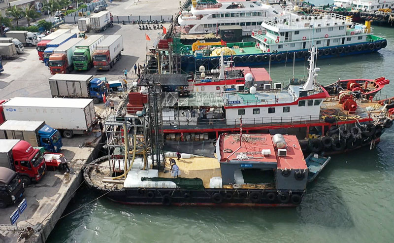 Large Capacity Direct Cooling Block Ice Making Factory Plant Near Fishery Dock Large Capacity Direct Cooling Block Ice Making Factory Plant Near Fishery Dock